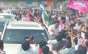 What the Tadepalli Flexis and KTR's Khammam Rally Reveal?