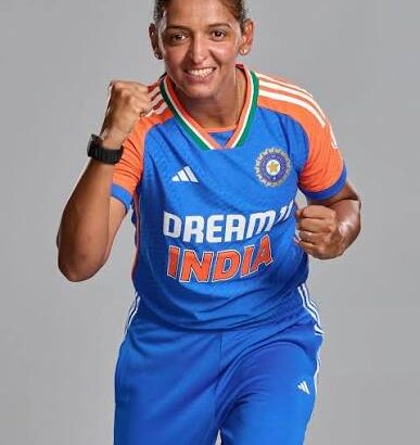 Harmanpreet steps down, Mandhana takes over captaincy